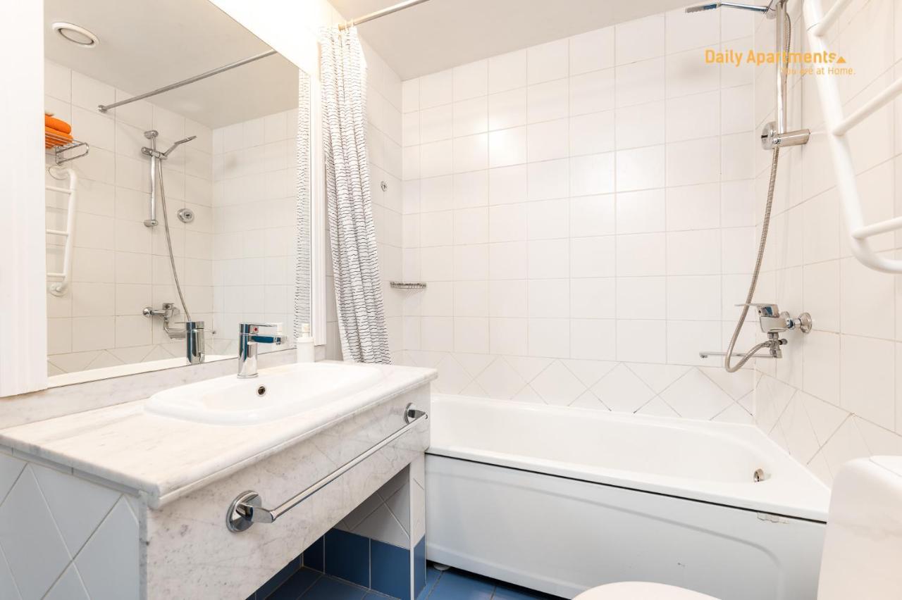 Daily Apartments - Apartment With Bath Tallinn Kültér fotó