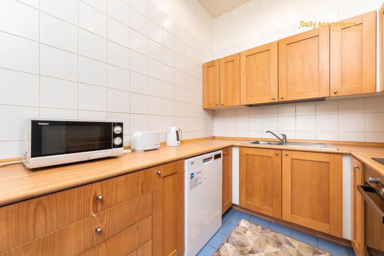 Daily Apartments - Apartment With Bath Tallinn Kültér fotó